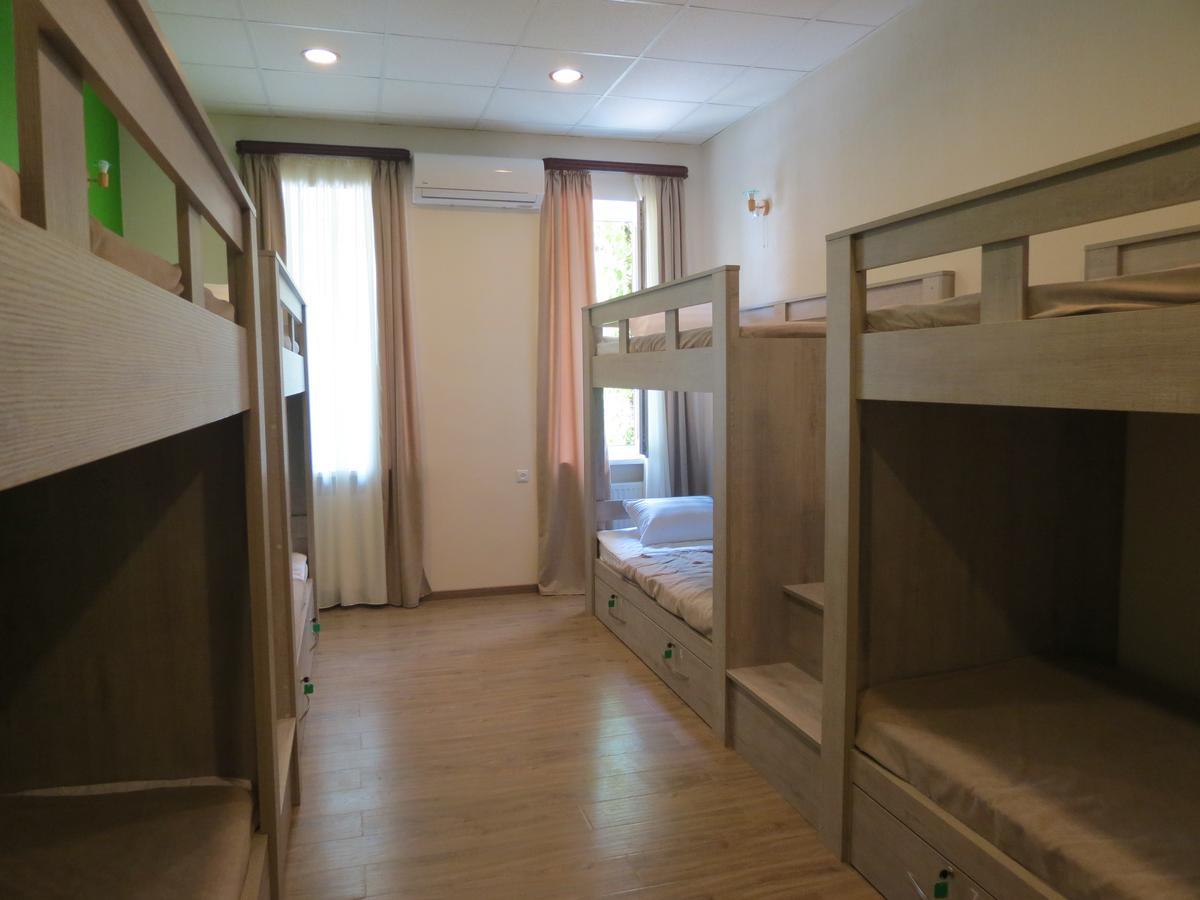 Hostel Your Home Tbiliszi Kültér fotó