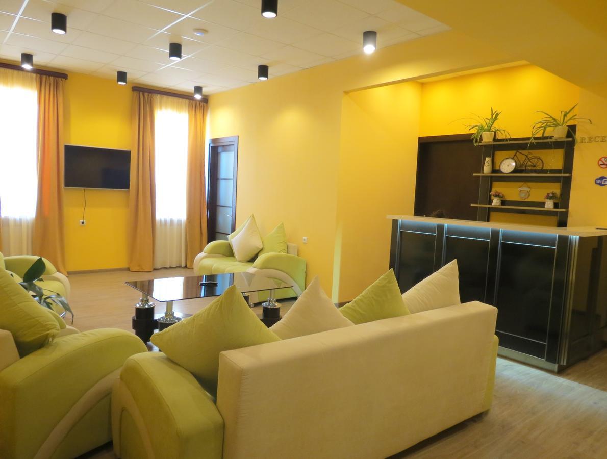Hostel Your Home Tbiliszi Kültér fotó